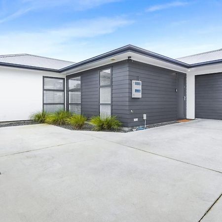 Modern And Central With 2 Ensuites -By Kosh Bnb Hamilton Zewnętrze zdjęcie