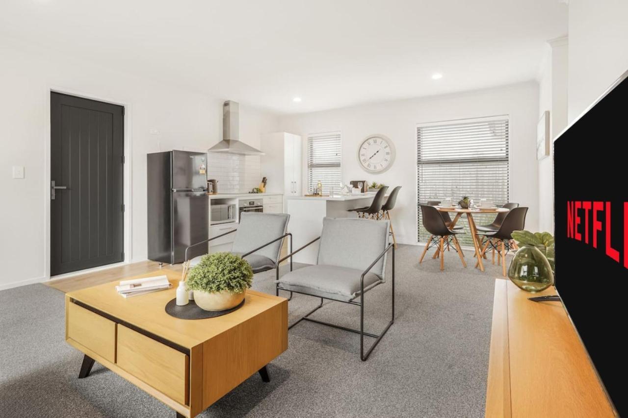Modern And Central With 2 Ensuites -By Kosh Bnb Hamilton Zewnętrze zdjęcie